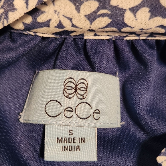 Floral Ruffle blouse - Picture 6 of 8